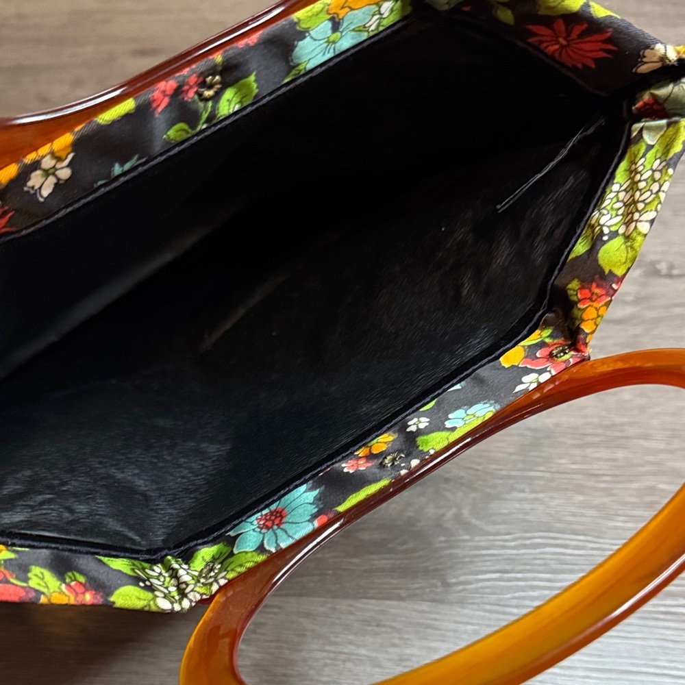 Vintage Floral Print Expandable Bag with Amber Lucite Handles - Picture 11 of 17